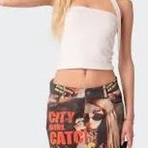 Edikted Gathered Piece Mesh Scarf Top

Does not come with scarf